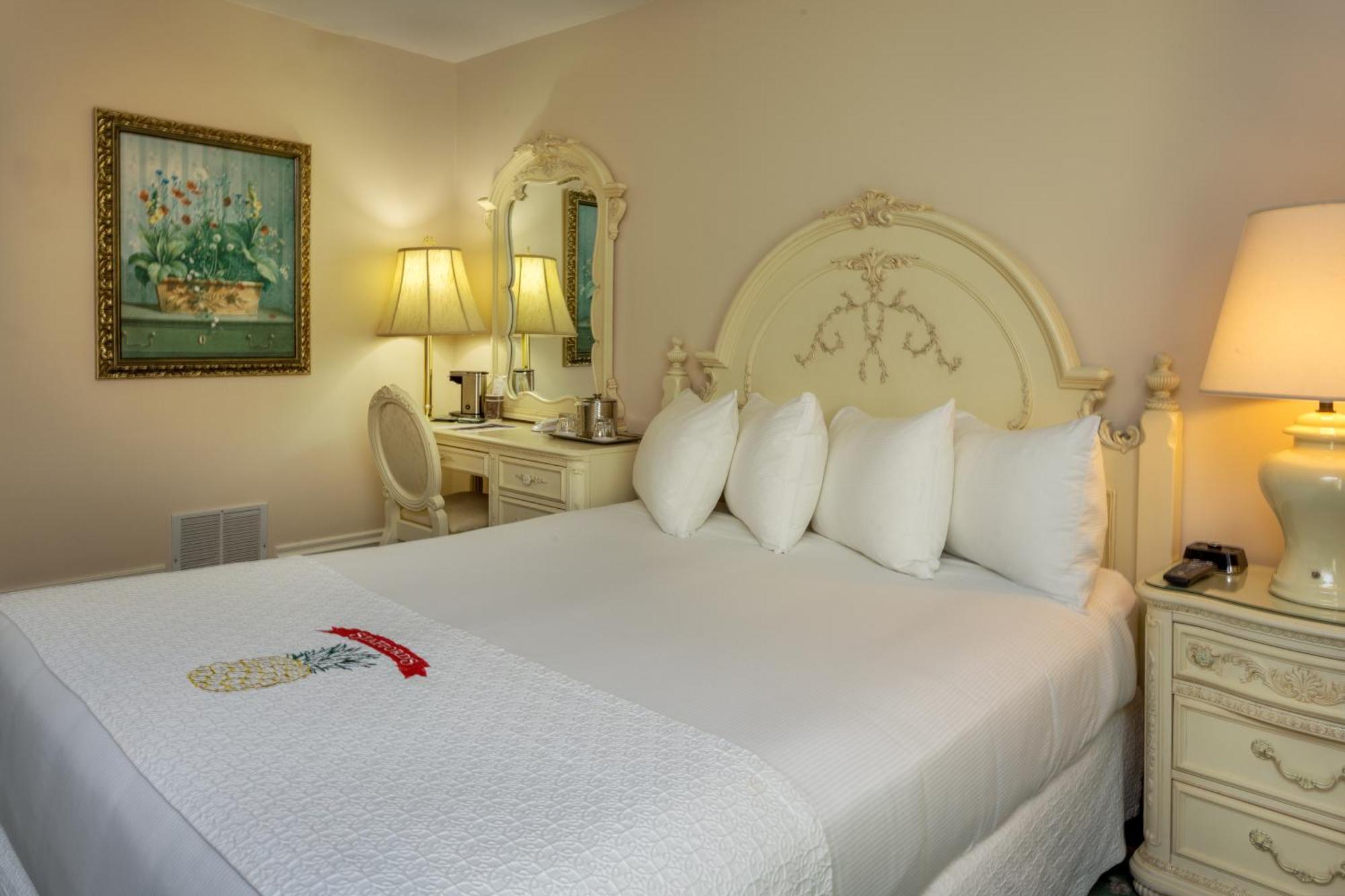 Perry Hotel Петоски Екстериор снимка