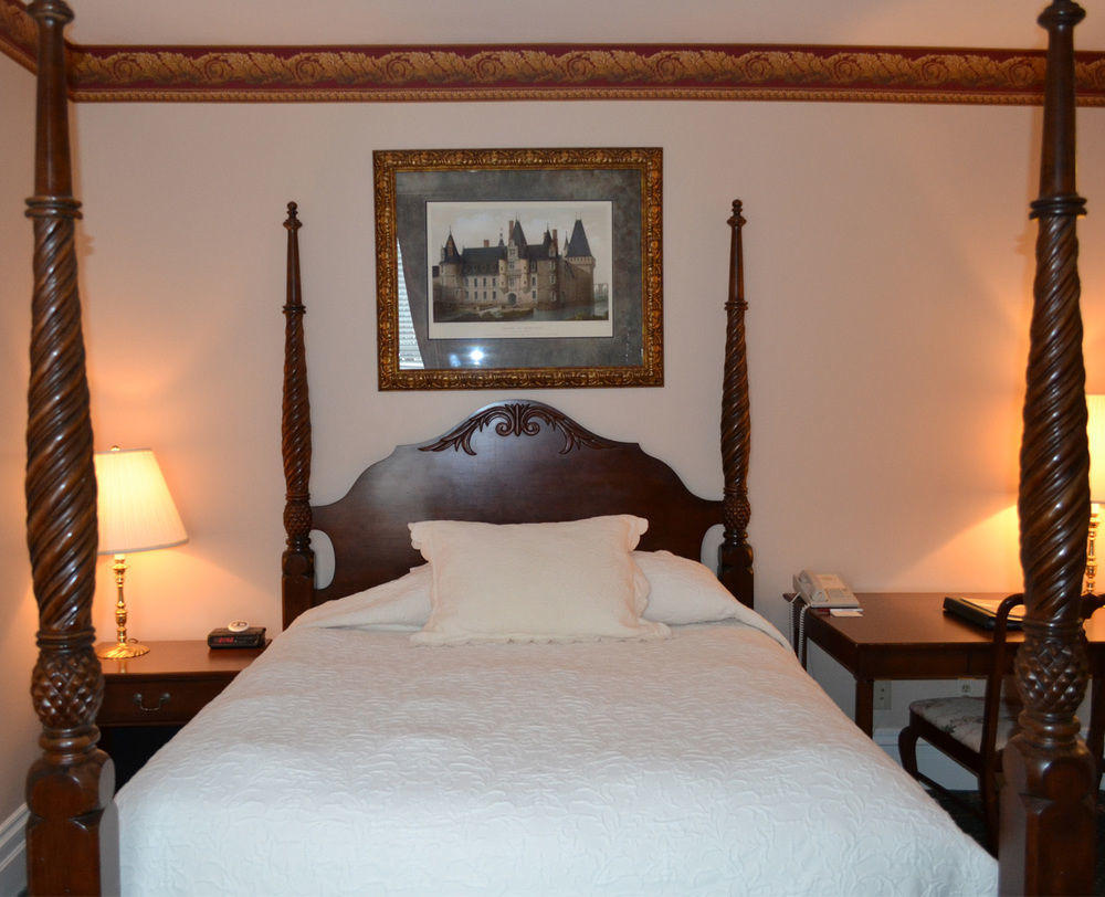 Perry Hotel Петоски Екстериор снимка